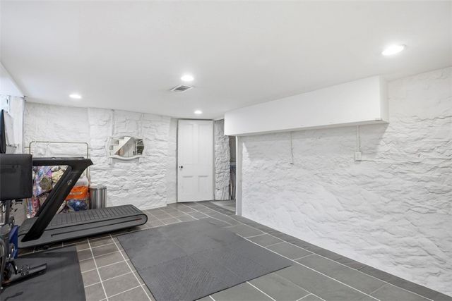 4821 Butler St, Lawrenceville, PA 15201