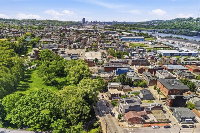 4821 Butler St, Lawrenceville, PA 15201