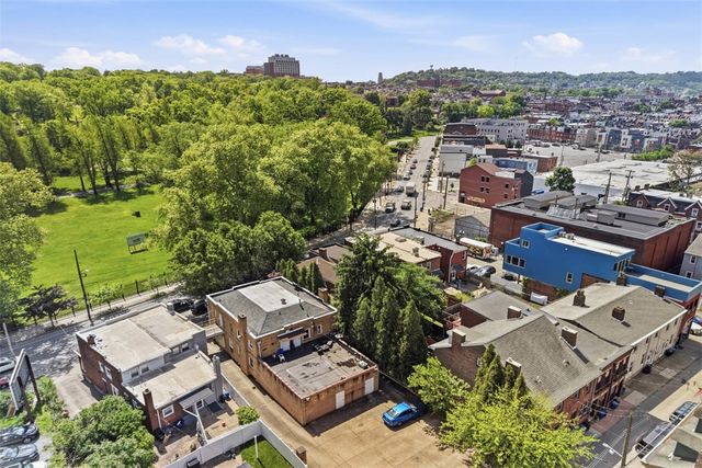 4821 Butler St, Lawrenceville, PA 15201