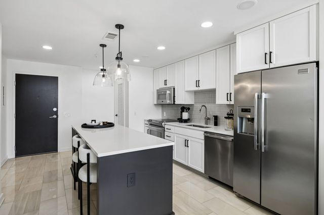 1212 Laurel St Apt 406, Nashville, TN 37203