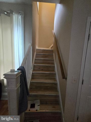 51 BOUDINOT ST, Trenton, NJ 08618