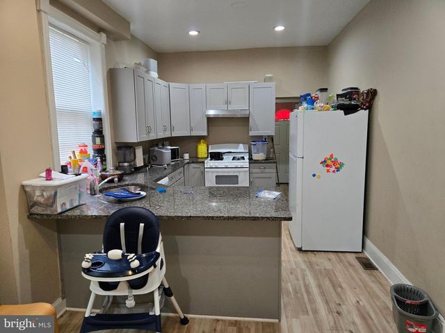 51 BOUDINOT ST, Trenton, NJ 08618