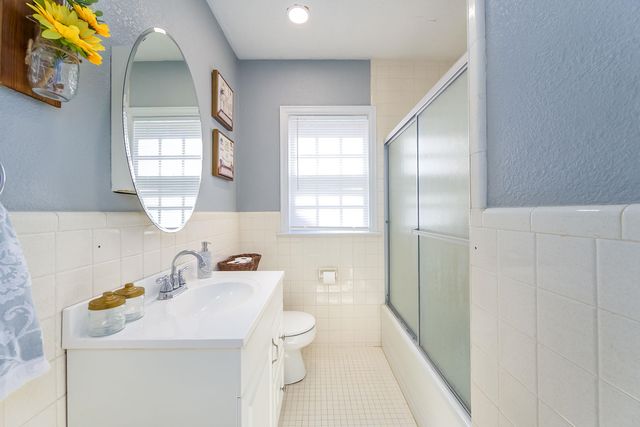 1528 N Garland St, Wichita, KS 67203