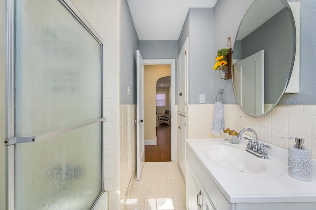 1528 N Garland St, Wichita, KS 67203