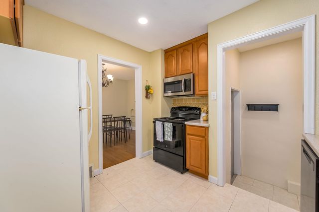 1528 N Garland St, Wichita, KS 67203