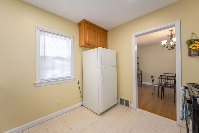 1528 N Garland St, Wichita, KS 67203