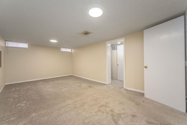 1528 N Garland St, Wichita, KS 67203