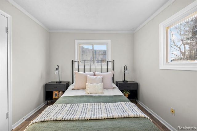 29061 Balmoral Street, Garden City, MI 48135