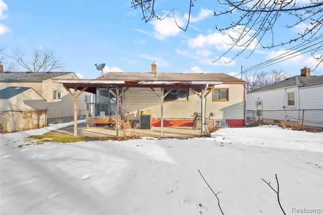 29061 Balmoral Street, Garden City, MI 48135