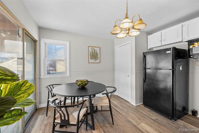 29061 Balmoral Street, Garden City, MI 48135