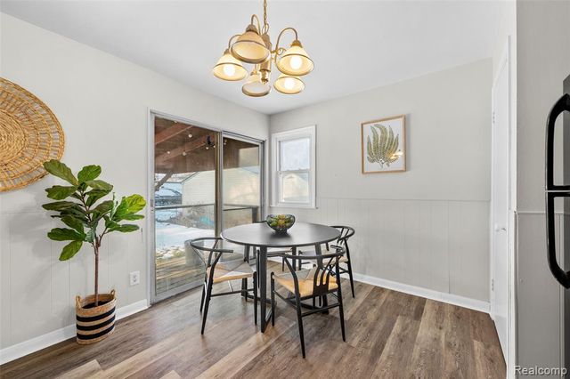 29061 Balmoral Street, Garden City, MI 48135