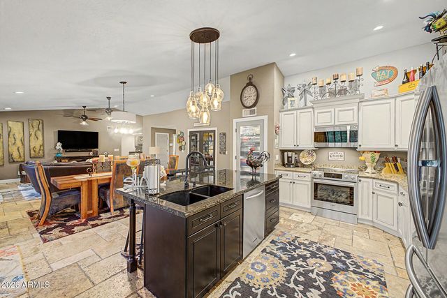 12615 N 38TH Place, Phoenix, AZ 85032