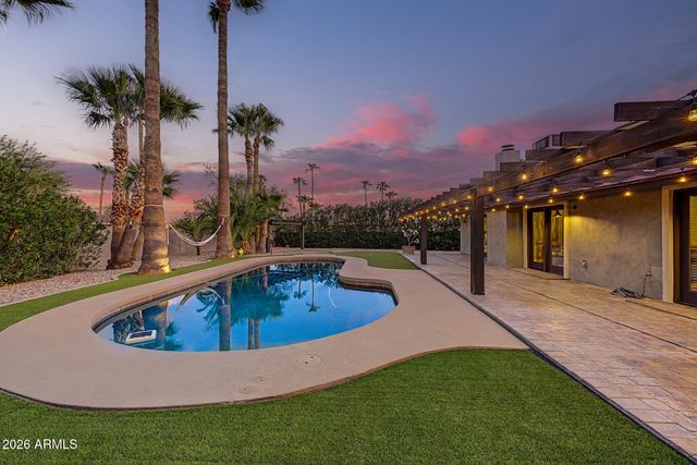 12615 N 38TH Place, Phoenix, AZ 85032
