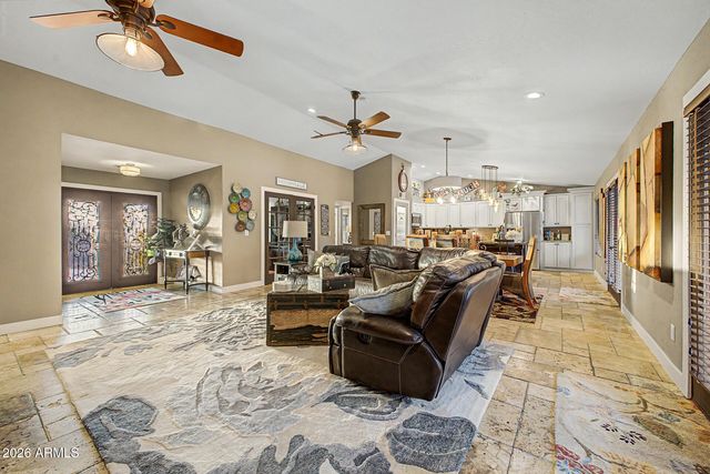12615 N 38TH Place, Phoenix, AZ 85032