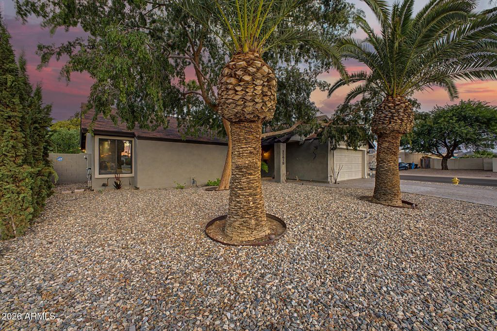 12615 N 38TH Place, Phoenix, AZ 85032 — photo 3