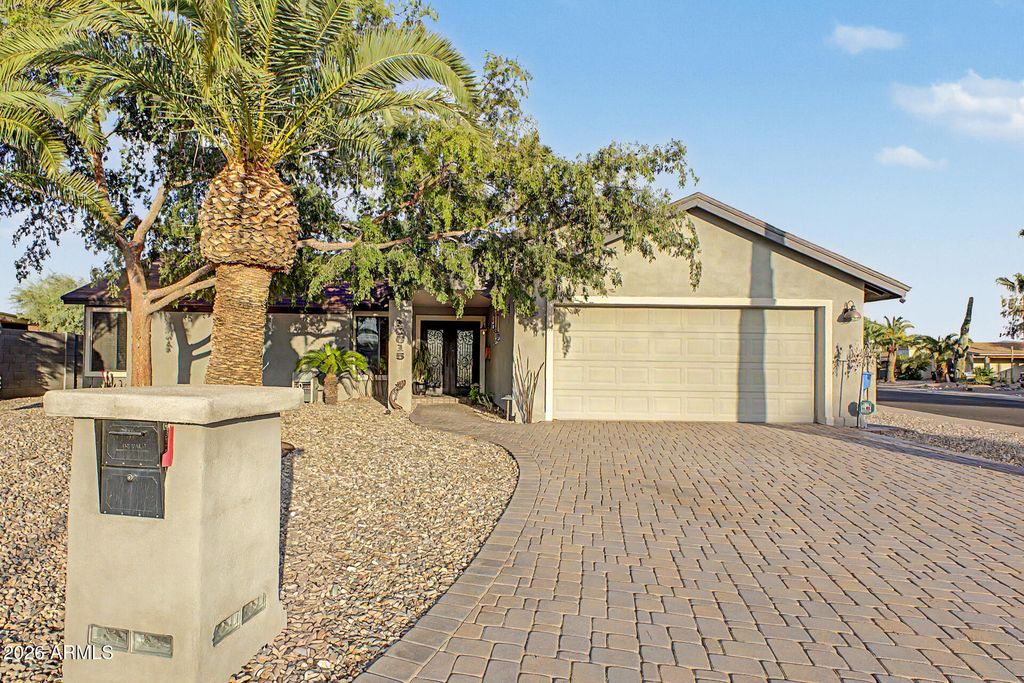 12615 N 38TH Place, Phoenix, AZ 85032 — photo 5