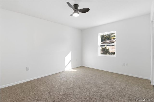2587 W Cacti Court, Dunnellon, FL 34434