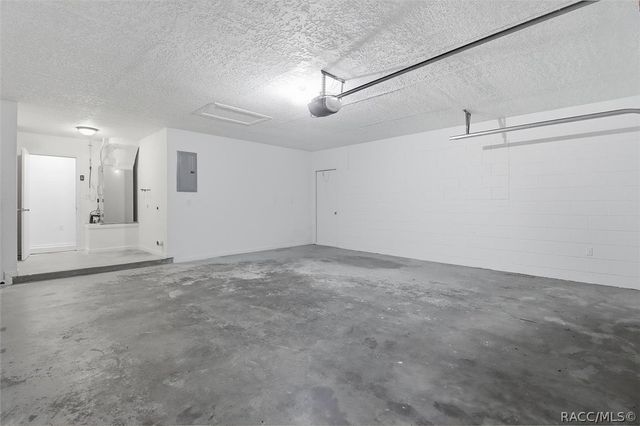 2587 W Cacti Court, Dunnellon, FL 34434