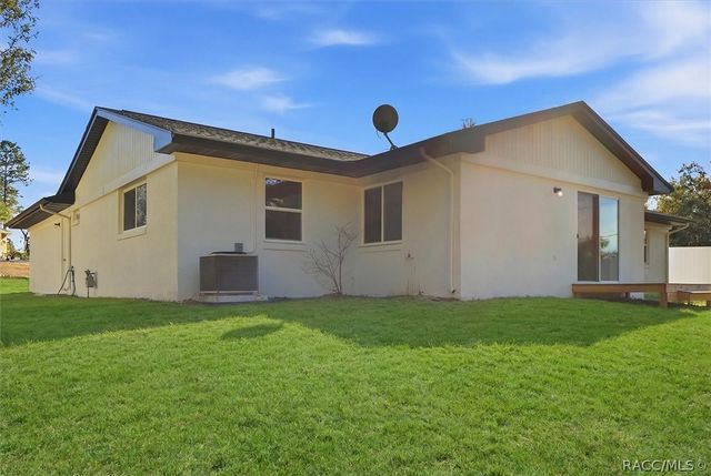 2587 W Cacti Court, Dunnellon, FL 34434