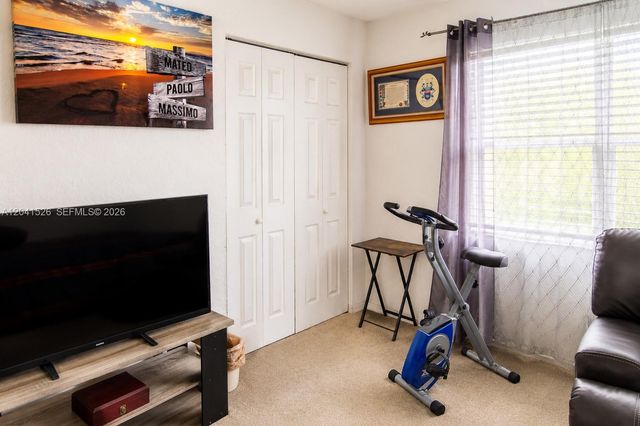 12014 S Greenway Cir S 105, Royal Palm Beach, FL 33411