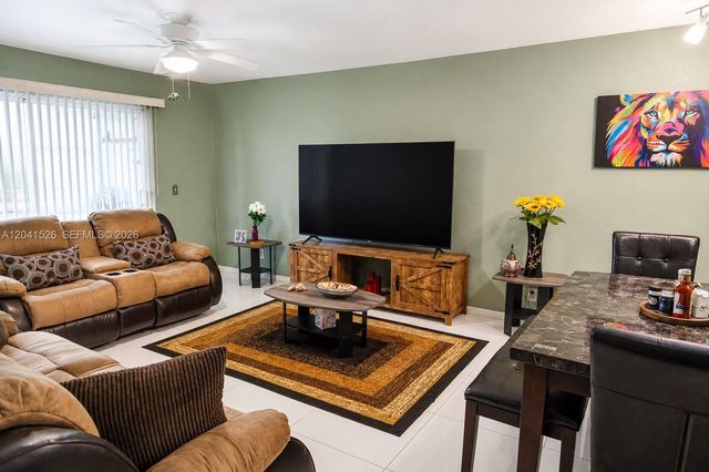 12014 S Greenway Cir S 105, Royal Palm Beach, FL 33411