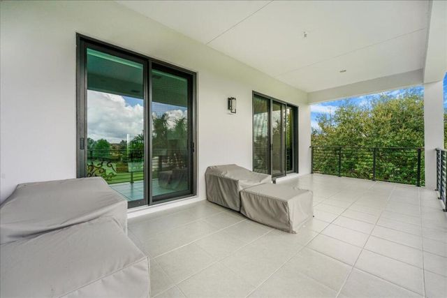 9093 Chauvet Way, Boca Raton, FL 33496