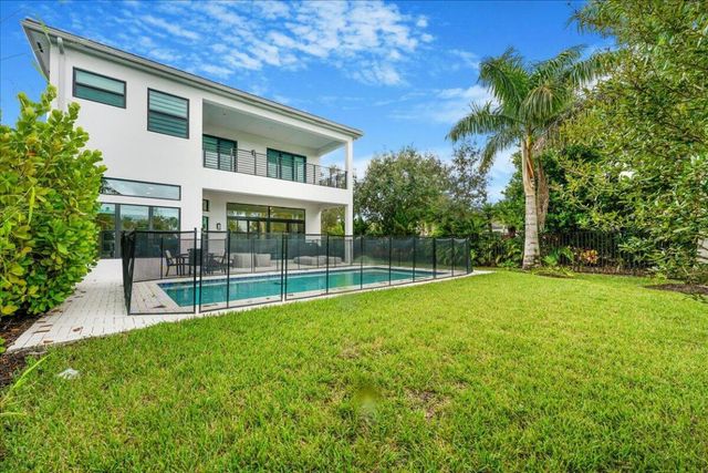 9093 Chauvet Way, Boca Raton, FL 33496