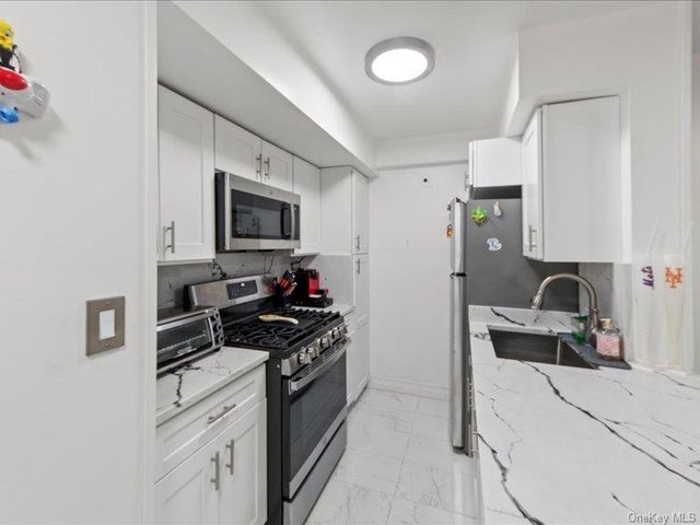 1910 S Pelham Parkway S 3G, Bronx, NY 10461