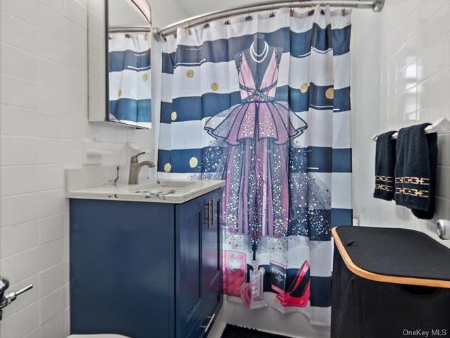 1910 S Pelham Parkway S 3G, Bronx, NY 10461