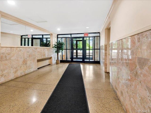 1910 S Pelham Parkway S 3G, Bronx, NY 10461