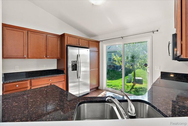 3679 W Madison Avenue, Orion Charter Township, MI 48359
