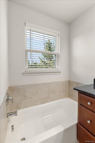 3679 W Madison Avenue, Orion Charter Township, MI 48359