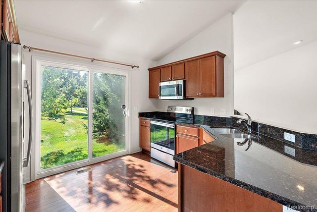 3679 W Madison Avenue, Orion Charter Township, MI 48359