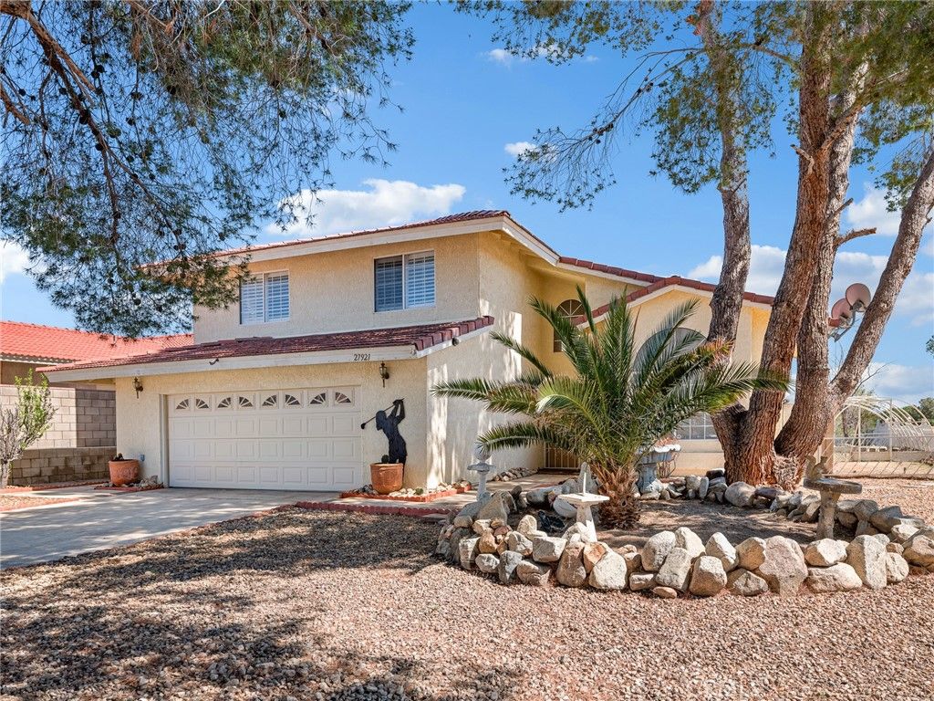 Image 2 of property listing at 27921 Evergreen, Helendale, CA 92342