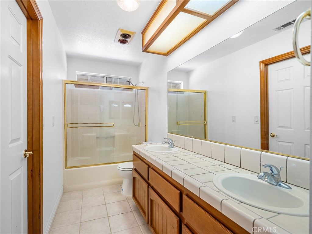 Image 35 of property listing at 27921 Evergreen, Helendale, CA 92342