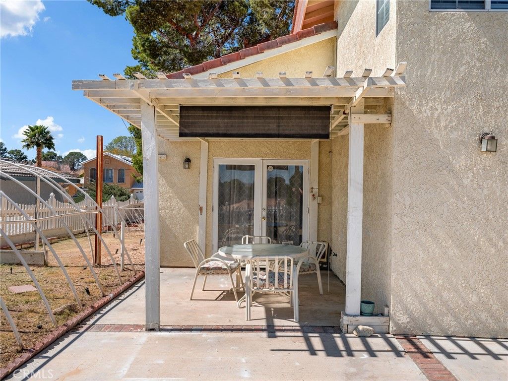 Image 44 of property listing at 27921 Evergreen, Helendale, CA 92342