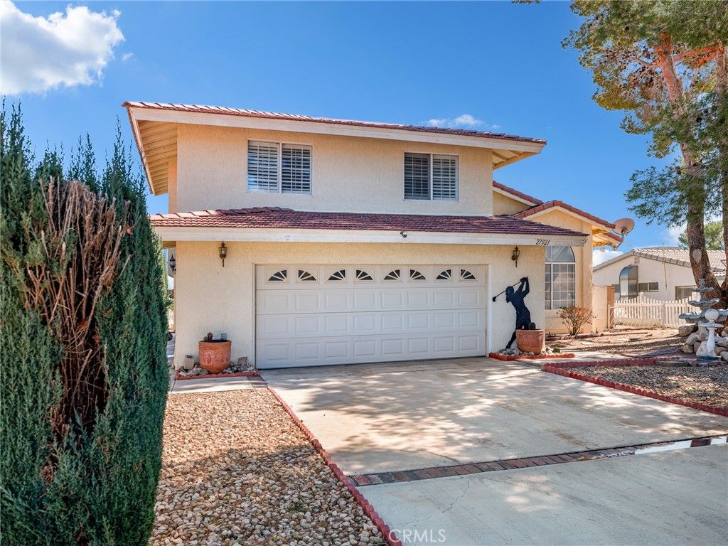 Image 45 of property listing at 27921 Evergreen, Helendale, CA 92342