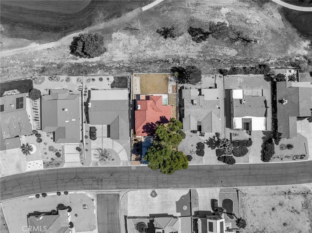 Image 6 of property listing at 27921 Evergreen, Helendale, CA 92342