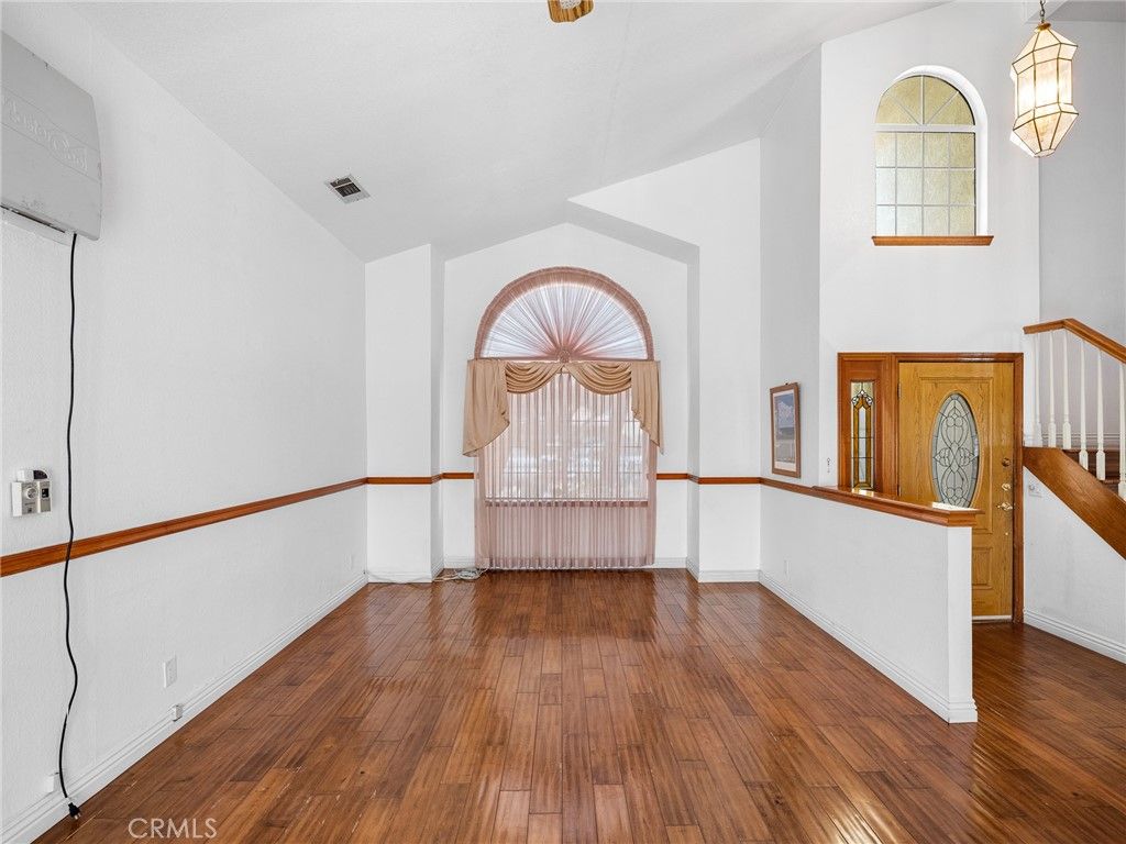 Image 9 of property listing at 27921 Evergreen, Helendale, CA 92342