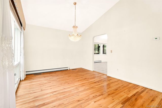 4 Hobart Court, New City, NY 10956