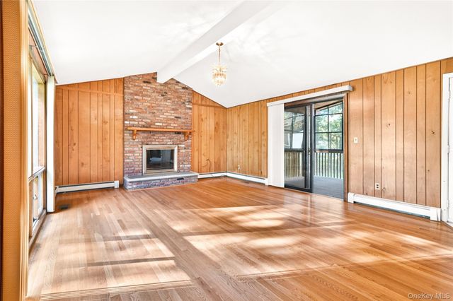 4 Hobart Court, New City, NY 10956