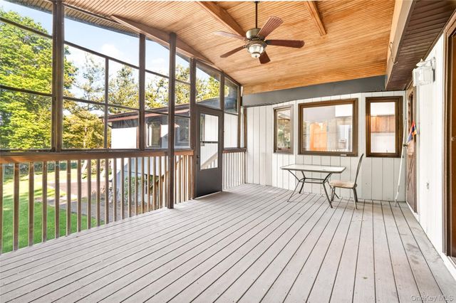 4 Hobart Court, New City, NY 10956