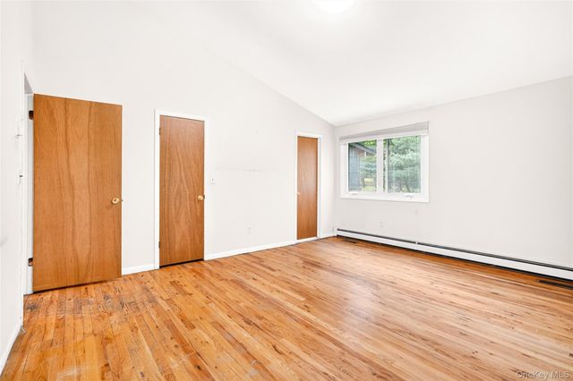 4 Hobart Court, New City, NY 10956