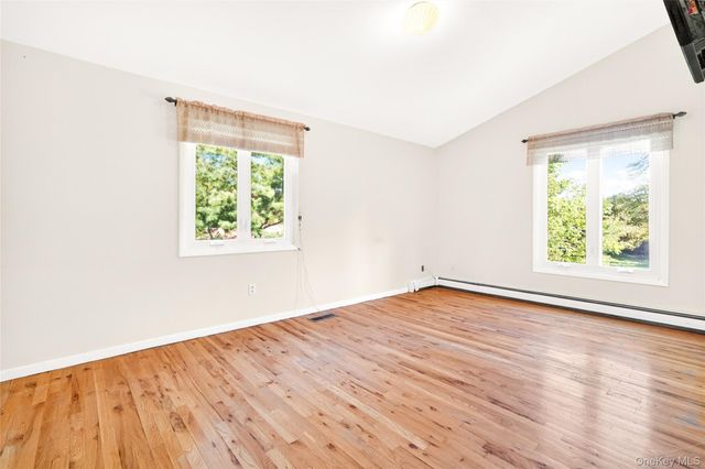 4 Hobart Court, New City, NY 10956