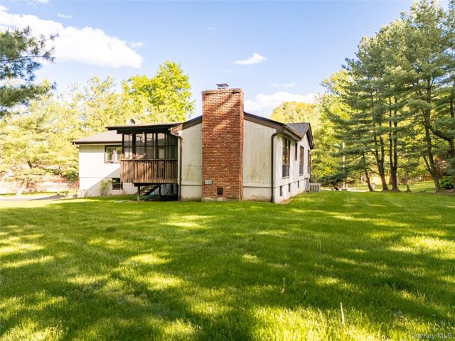 4 Hobart Court, New City, NY 10956