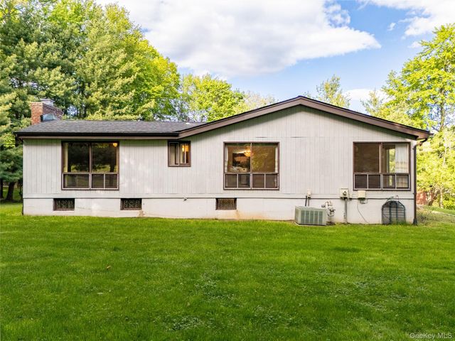 4 Hobart Court, New City, NY 10956