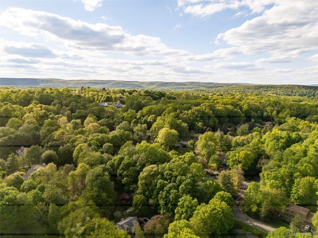 4 Hobart Court, New City, NY 10956