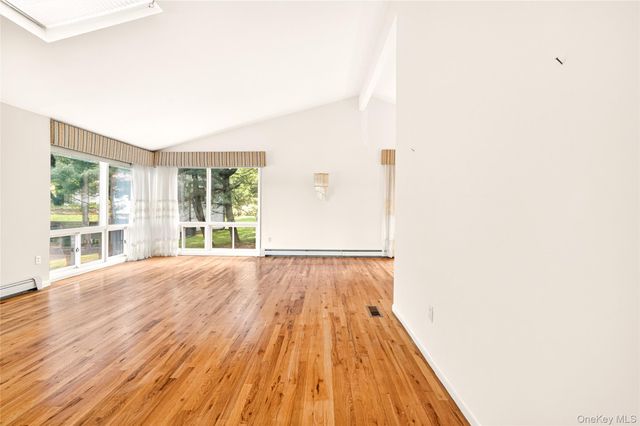 4 Hobart Court, New City, NY 10956