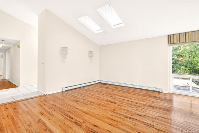 4 Hobart Court, New City, NY 10956