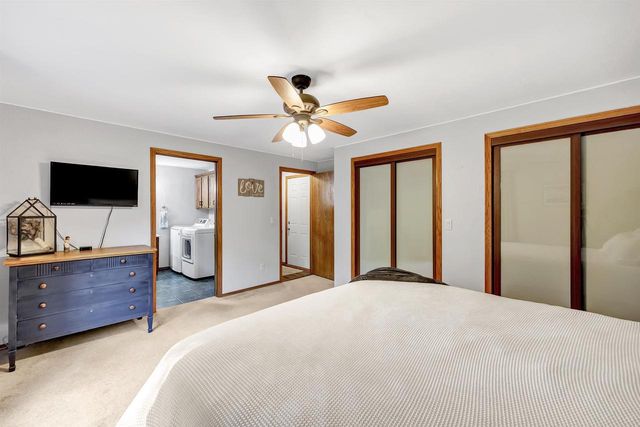 2035 S POINT ROAD, Green Bay, WI 54313